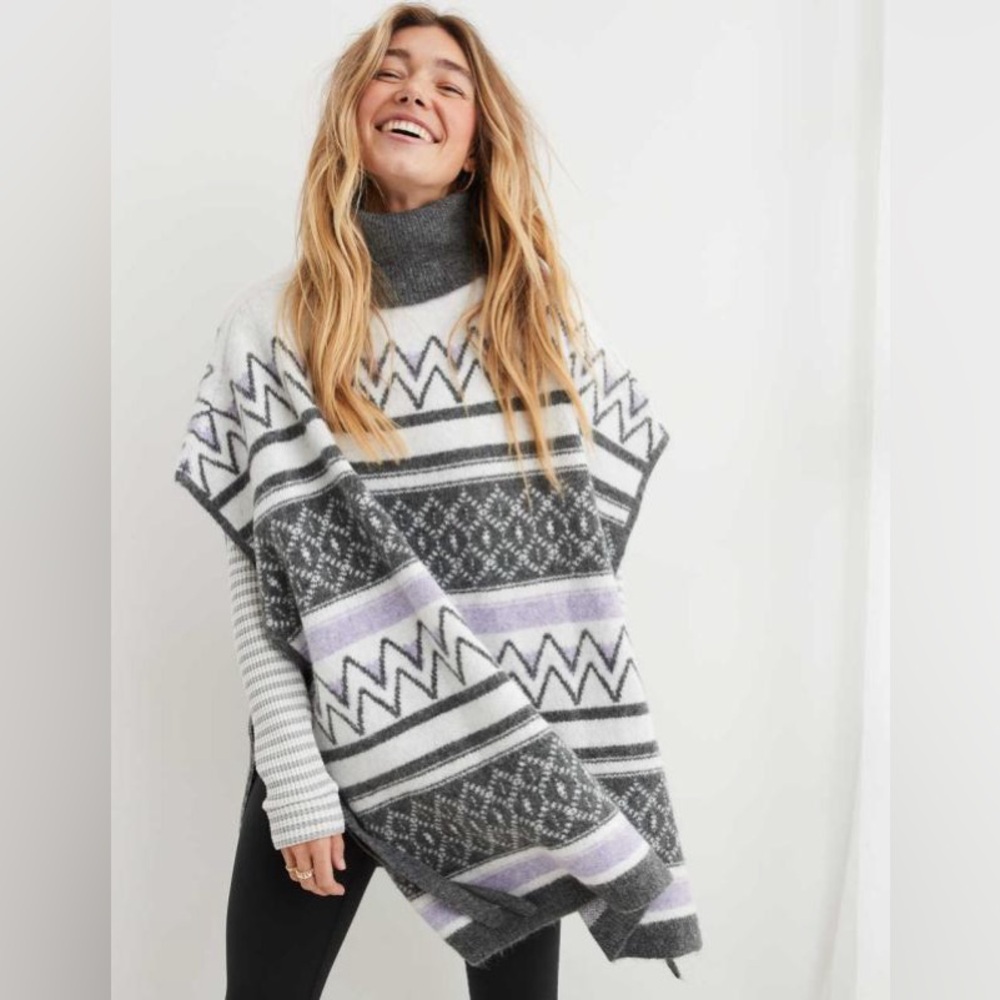 NWT Aerie Jacquard Cape Sweater Poncho Size M Lavender Dawn Turtleneck Gray Tie